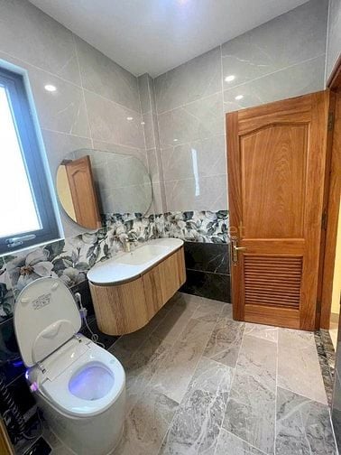 Bán nhà HXH Kiamoning Võ Văn Kiệt, P. Cầu Ông Lãnh, Quận 1. 92m2 Đất
