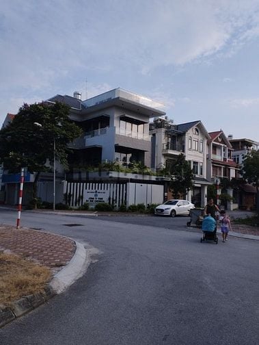 BIỆT THỰ ĐƠN LẬP CỔ NHUẾ- 4T THANG MÁY- KĐT RESCO CỔ NHUẾ 