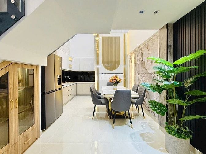 Nhà 4 lầu tuyệt đẹp Cao Cấp hẻm xe hơi Nguyễn Tư Giản, P12, Q.Gò Vấp.