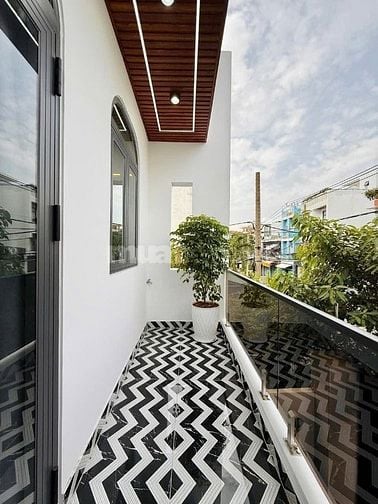 Nhà 3 lầu tuyệt đẹp Cao Cấp Mặt tiền kinh doanh Đường Số 18, P8, Q.Gò 