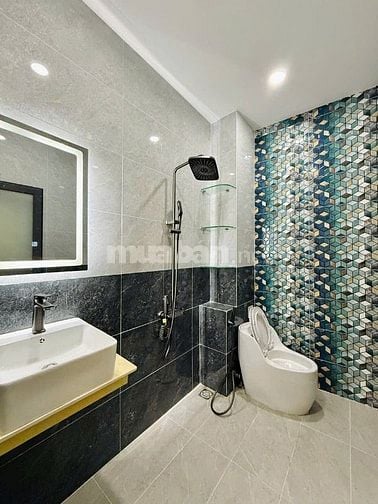 Nhà 3 lầu tuyệt đẹp Cao Cấp Mặt tiền kinh doanh Đường Số 18, P8, Q.Gò 