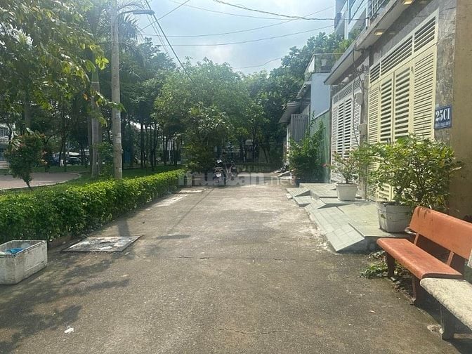 Duy nhất lô đất đs 12 khu tên lữa đối diện công viên 4x20m giá 6 tỷ 
