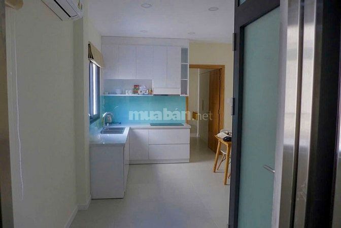 Nhà đẹp Lê Thị Riêng, Quận 1 – gần Nguyễn Trãi – có thang máy