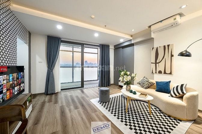 Cho thuê tòa nhà căn hộ tại phố Tô Ngọc Vân 
