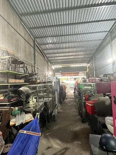 Cho thuê nhà mặt đường 20m , có vỉa hè 