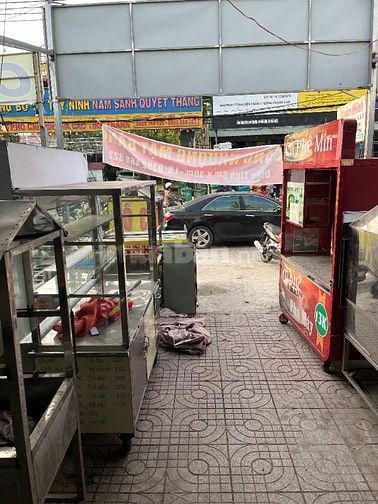 Cho thuê nhà mặt đường 20m , có vỉa hè 