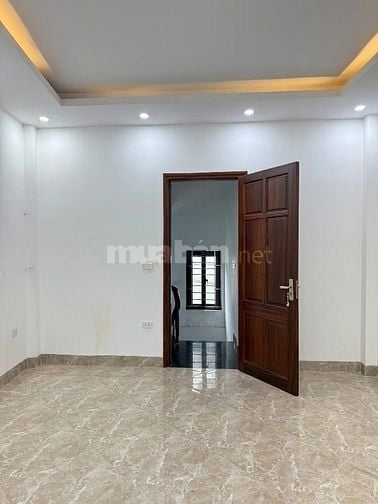 BÁN NHÀ PHỐ TRẦN CUNG LÔGOC 30M 7.4TY NGÕ THÔNG - THOÁNG 3GAC VÀO NHÀ 