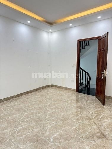 BÁN NHÀ PHỐ TRẦN CUNG LÔGOC 30M 7.4TY NGÕ THÔNG - THOÁNG 3GAC VÀO NHÀ 