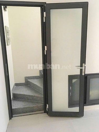 Nhà đẹp Lê Thị Riêng, Quận 1 – gần Nguyễn Trãi – có thang máy