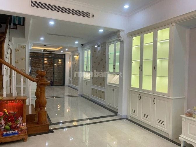 Bán nhà trong khu công viên x35 Nguyễn Minh hoàng 5x17m 2 lầu st