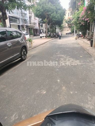 Bán nhà trong khu công viên x35 Nguyễn Minh hoàng 5x17m 2 lầu st