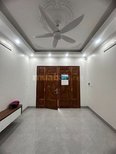 Cho thuê cả căn nhà mới xây tại Làng Cổ