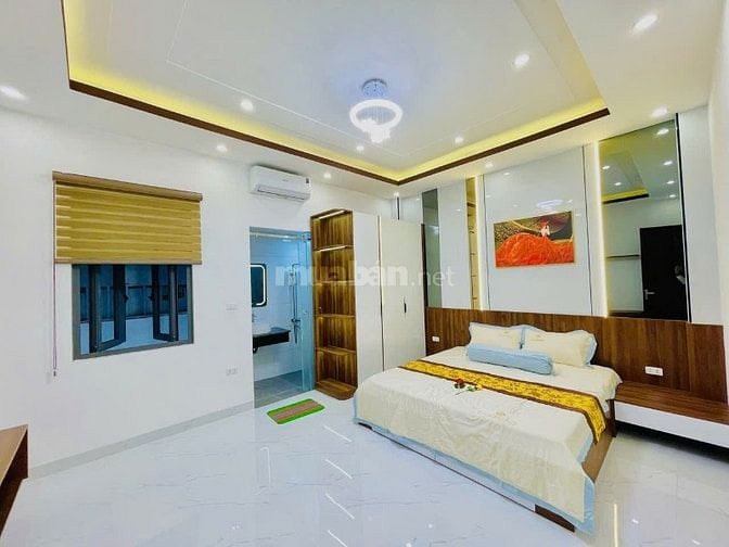 Chính chủ bán nhà 4 tầng gần Bàu cát, 60m2, 5pn, 5wc, giá 5.95 tỷ