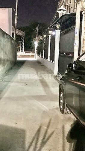 Bán nhà hẻm ô tô Nguyễn Văn Linh, p Bình Thuận, Q7. 137.9m,giá 130tr/m