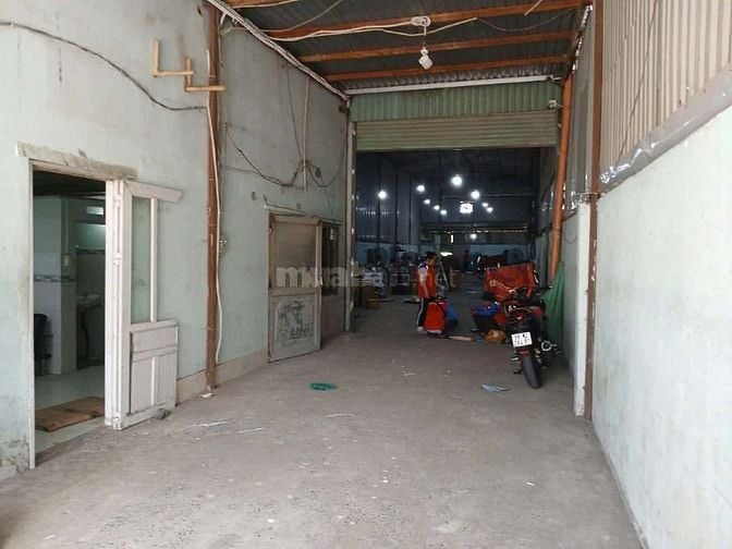 Cho thuê nhà kho mặt tiền Quận 12, kinh doanh tự do đa ngành nghề