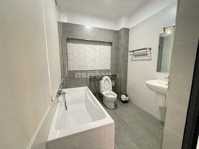 Biệt thự 7 đường số 14 KDC Nam Long Trần Trọng Cung, TP.HCM, 27ty