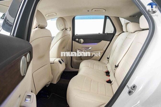Mercedes Benz GLC 2022 200 4Matic - 46000 km