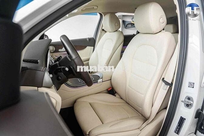 Mercedes Benz GLC 2022 200 4Matic - 46000 km