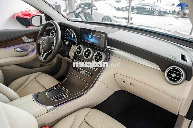Mercedes Benz GLC 2022 200 4Matic - 46000 km