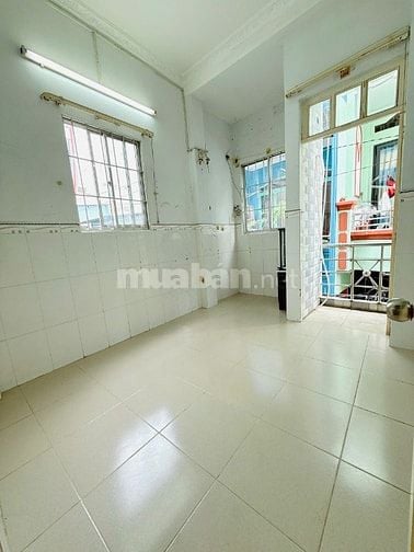 Cần bán gấp nhà 1trệt, 2 lầu, Hẻm 764 Nguyễn Duy, P12, Q8. N3m x D5m