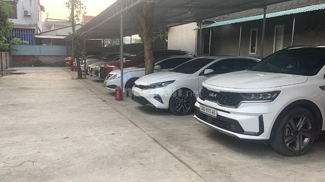 Bãi gửi xe ô tô  sân bay Nội Bài Hồng Điệp