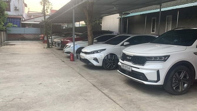 Bãi gửi xe ô tô  sân bay Nội Bài Hồng Điệp