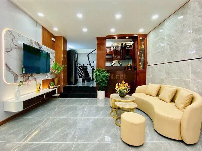 Vị trí đẹp gần chợ Gò Vấp. Nhà 38m² Nguyễn Văn Nghi, xây 1 trệt 3 lầu