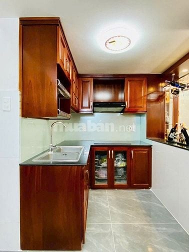 Vị trí đẹp gần chợ Gò Vấp. Nhà 38m² Nguyễn Văn Nghi, xây 1 trệt 3 lầu