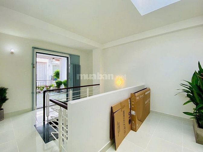 Vị trí đẹp gần chợ Gò Vấp. Nhà 38m² Nguyễn Văn Nghi, xây 1 trệt 3 lầu