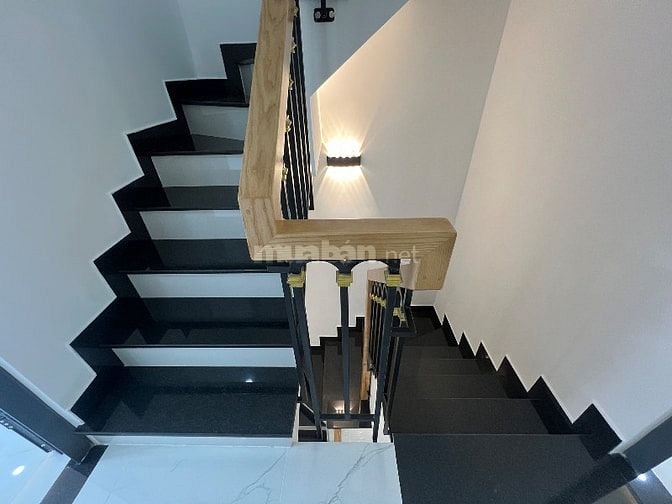 Nhà 3 lầu tuyệt đẹp Cao Cấp hẻm xe hơi Dương Quảng Hàm, P5, Q.Gò Vấp.