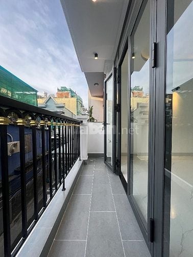 Nhà 3 lầu tuyệt đẹp Cao Cấp hẻm xe hơi Dương Quảng Hàm, P5, Q.Gò Vấp.