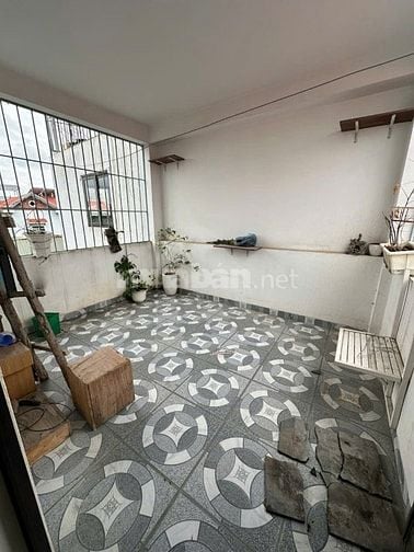 Cho thuê nhà 4 tầng, 4 ngủ,4WC, nhà mới đẹp,ngõ 245 Di Trạch,Hoài Đức