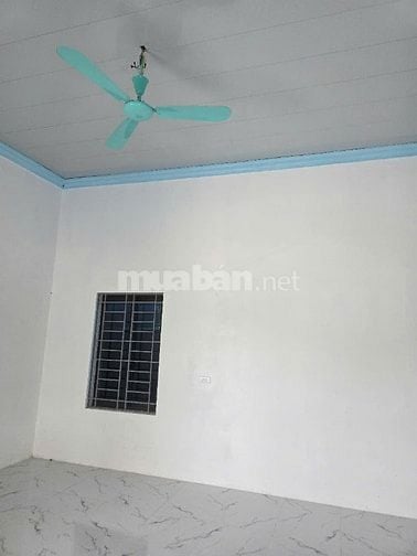  cần bán nhà khuôn viên đẹp bám ao, view núi, tiện cho nghỉ dưỡng