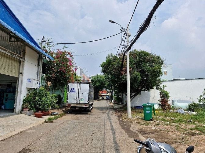 Bán đất Thổ cư rộng 5m-đường 7m-cách Tô ký chỉ 50m.