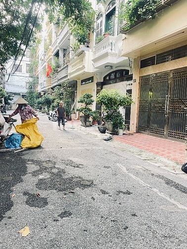 Cc bán nhà Plo Hồ Phương Mai,Đ Đa , 66m2x4T đường hè 22,76 ty.