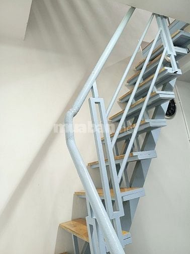 Nhà hẻm - gần trường - gần chợ