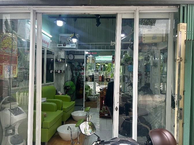 Cần sang nhượng tiệm nail,tóc Quận 3