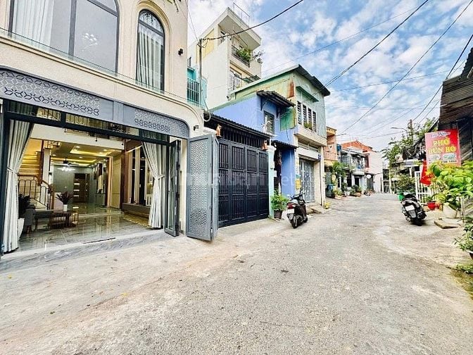 NHÀ ĐẸP HẺM XE HƠI PHAN VĂN KHOẺ - P5 - Q6  - Giá : 1.9 tỷ