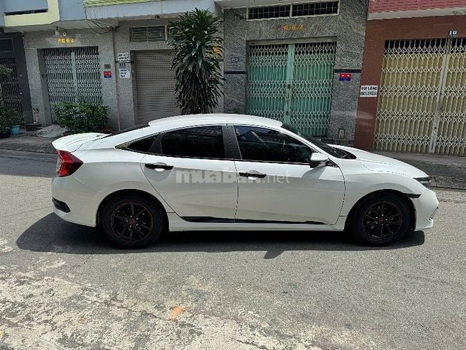 Honda Civic 1.8G Đời 2020 Màu Trắng xe cực đẹp 
