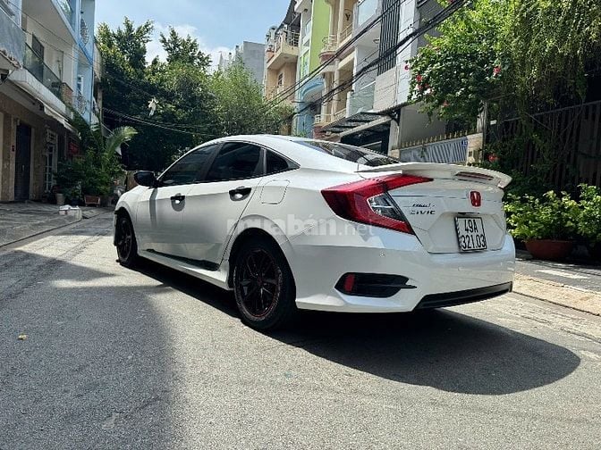 Honda Civic 1.8G Đời 2020 Màu Trắng xe cực đẹp 