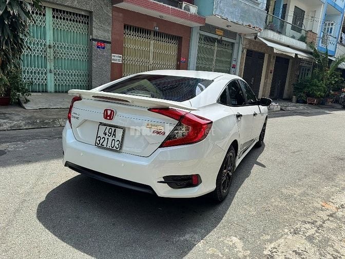 Honda Civic 1.8G Đời 2020 Màu Trắng xe cực đẹp 