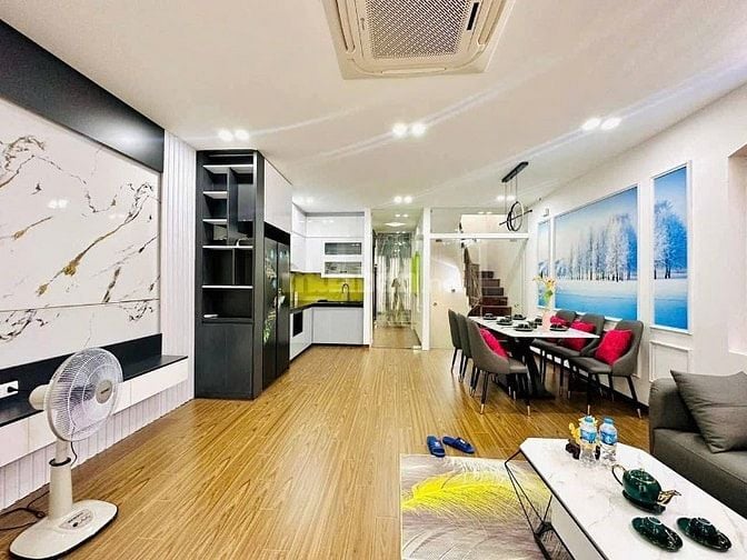 Nhà Đẹp Ô TÔ Trong Nhà Vương Thừa Vũ, 47/50m, 7 tầng, mt 5.1m, 21.5 tỷ