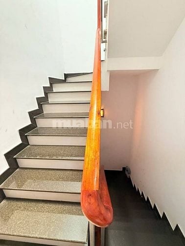 Bán nhà 52m2 Nguyễn Đình Chiểu, Phú Nhuận xây trệt 3 lầu. Giá 2 tỷ 350
