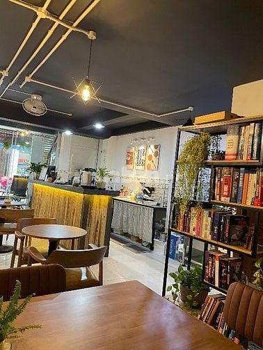 Cần sang MB Cafe 70m2 kế Etown Cộng Hoà, đối diện BV Quốc Tế CarePlus 