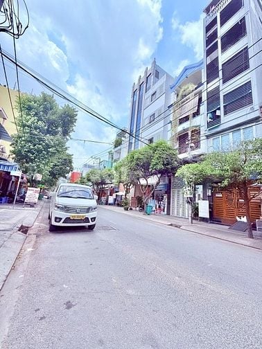 Mặt tiền KD đẹp giá tốt, 200m2(6 x 33) 5 tầng $100tr/th P13 Tân Bình