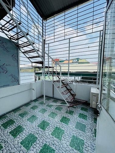Nhà Dân Lô Góc, Full Nội Thất Về Ở Luôn, Ngay Gần Hồ Linh Đàm