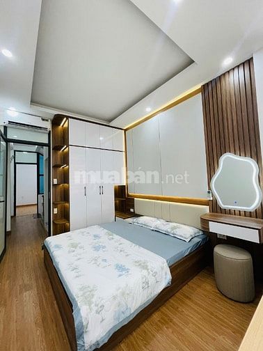 Nhà Dân Lô Góc, Full Nội Thất Về Ở Luôn, Ngay Gần Hồ Linh Đàm