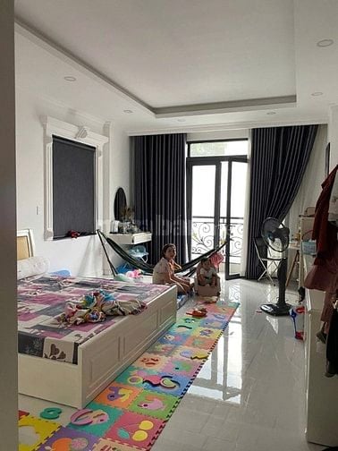 BÁN TÒA NHÀ 6 LẦU MẶT TIỀN NHẬT TẢO, QUẬN 10 , VỊ TRÍ ĐẮC ĐỊA 