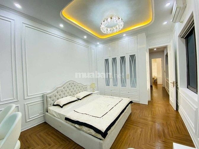 Nhà Đẹp, Gần Đường Ô TÔ, Đường Láng, 53m, 4 tầng, mt 4.1m, giá 13.8 tỷ