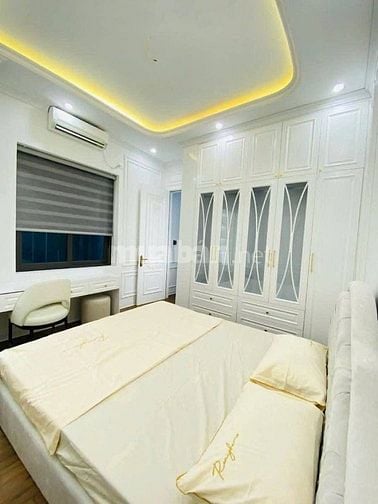 Nhà Đẹp, Gần Đường Ô TÔ, Đường Láng, 53m, 4 tầng, mt 4.1m, giá 13.8 tỷ